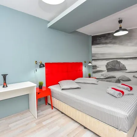 Pierre Cardin Deluxe Apartment With Terrace By Magniflex Bucharest Exterior photo