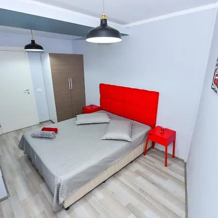 Pierre Cardin Deluxe Apartment With Terrace By Magniflex Bucharest Exterior photo