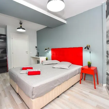 Pierre Cardin Deluxe Apartment With Terrace By Magniflex Bucharest Exterior photo