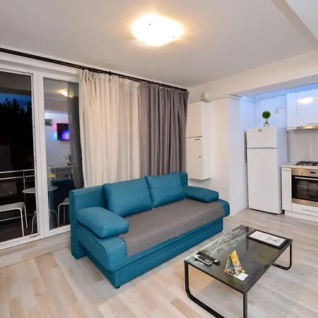 Pierre Cardin Deluxe Apartment With Terrace By Magniflex Bucharest Exterior photo