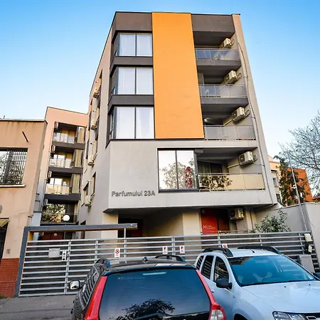 Pierre Cardin Deluxe Apartment With Terrace By Magniflex Bucharest Exterior photo