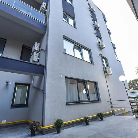 Pierre Cardin Deluxe Apartment With Terrace By Magniflex Bucharest Exterior photo