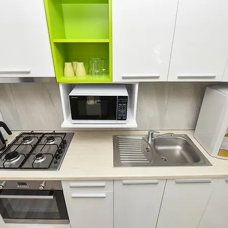 Pierre Cardin Deluxe Apartment With Terrace By Magniflex Bucharest Exterior photo