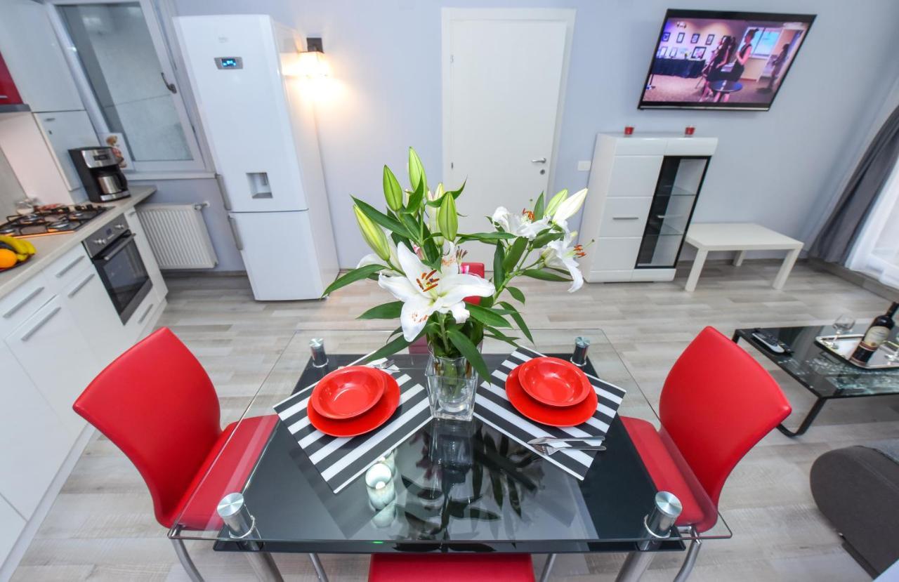 Pierre Cardin Deluxe With Terrace By Magniflex Apartment *